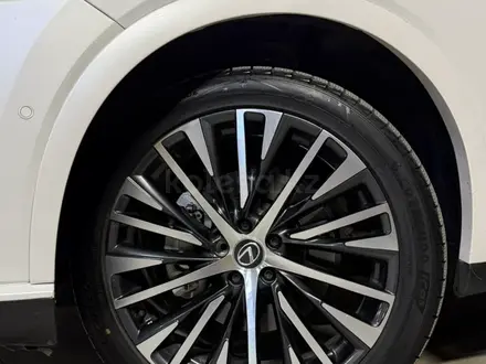 Lexus RX 350 2023 года за 28 000 000 тг. в Алматы – фото 2
