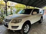 Volkswagen Touareg 2007 года за 7 000 000 тг. в Алматы