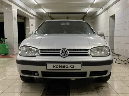 Volkswagen Golf 1999 года за 1 200 000 тг. в Уральск