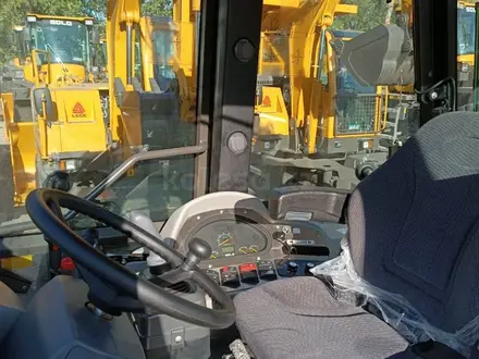 SDLG 2025 года за 36 704 000 тг. в Актобе – фото 4