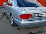 Mercedes-Benz E 230 1997 года за 2 000 000 тг. в Петропавловск – фото 5
