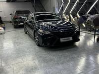 Toyota Camry 2019 годаүшін13 200 000 тг. в Семей