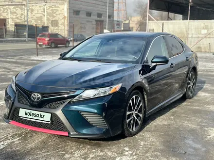 Toyota Camry 2019 года за 13 200 000 тг. в Семей – фото 18