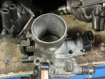Привозная дроссельная заслонка на TOYOTA за 2 000 тг. в Алматы