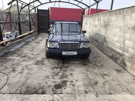 Mercedes-Benz E 280 1994 года за 2 000 000 тг. в Жаркент