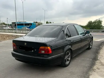 BMW 525 2000 года за 3 000 000 тг. в Шымкент