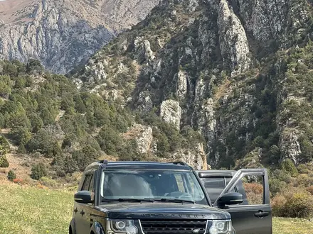 Land Rover Discovery 2015 года за 18 700 000 тг. в Шымкент