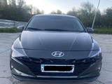 Hyundai Elantra 2022 года за 9 700 000 тг. в Шымкент – фото 2