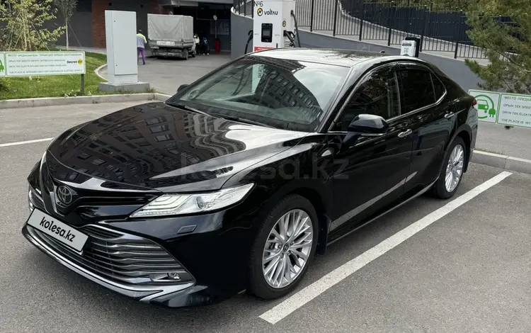 Toyota Camry 2021 годаүшін15 700 000 тг. в Алматы