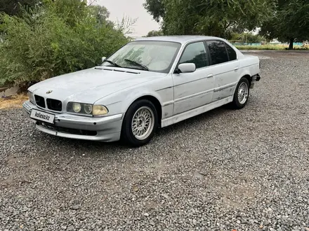 BMW 730 1995 года за 1 850 000 тг. в Алматы – фото 2