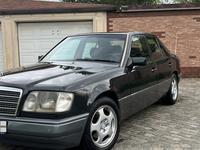 Mercedes-Benz E 200 1993 года за 2 400 000 тг. в Шымкент