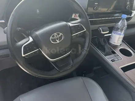 Toyota Sienna 2021 года за 20 500 000 тг. в Алматы – фото 4