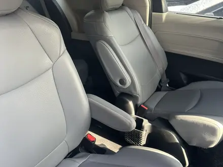 Toyota Sienna 2021 года за 20 500 000 тг. в Алматы – фото 5