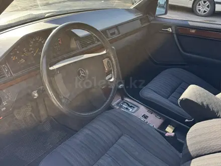 Mercedes-Benz E 230 1991 года за 1 800 000 тг. в Алматы – фото 6