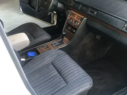 Mercedes-Benz E 230 1991 года за 1 800 000 тг. в Алматы – фото 10