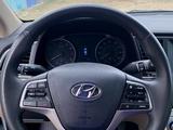 Hyundai Elantra 2017 года за 5 750 000 тг. в Актобе – фото 4