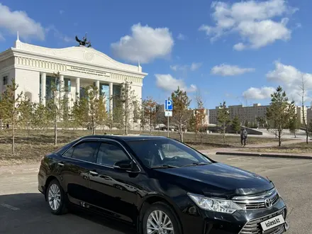 Toyota Camry 2014 года за 11 300 000 тг. в Астана – фото 2