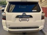 Toyota 4Runner 2018 года за 17 800 000 тг. в Актау – фото 2