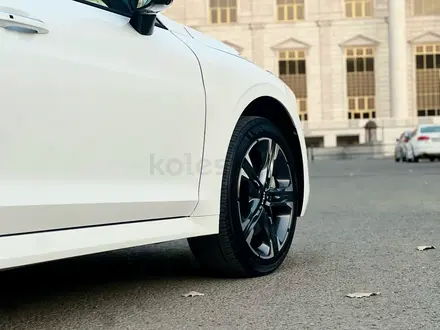 Kia K5 2025 года за 13 500 000 тг. в Астана – фото 10
