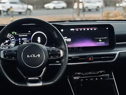 Kia K5 2025 года за 13 500 000 тг. в Астана – фото 16