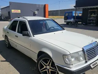 Mercedes-Benz E 260