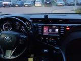 Toyota Camry 2020 года за 14 500 000 тг. в Шымкент – фото 4