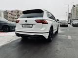 Volkswagen Tiguan 2021 года за 17 300 000 тг. в Астана