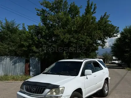 Lexus RX 300 1999 года за 3 600 000 тг. в Алматы