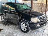 Mercedes-Benz ML 320 2001 годаfor4 500 000 тг. в Караганда – фото 2