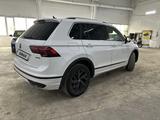 Volkswagen Tiguan 2021 года за 12 700 000 тг. в Костанай – фото 2