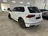 Volkswagen Tiguan 2021 года за 12 700 000 тг. в Костанай – фото 3