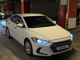 Hyundai Elantra 2017 года за 8 290 000 тг. в Алматы – фото 3