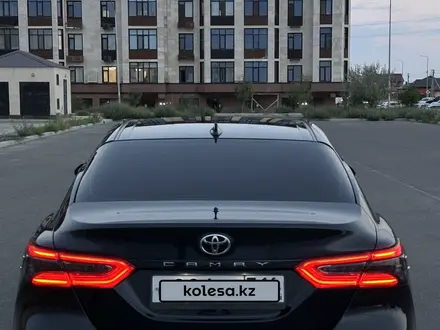 Toyota Camry 2019 года за 8 500 000 тг. в Атырау – фото 6