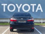 Toyota Camry 2016 года за 10 590 000 тг. в Алматы – фото 4