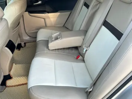 Toyota Camry 2013 года за 6 800 000 тг. в Актобе – фото 10