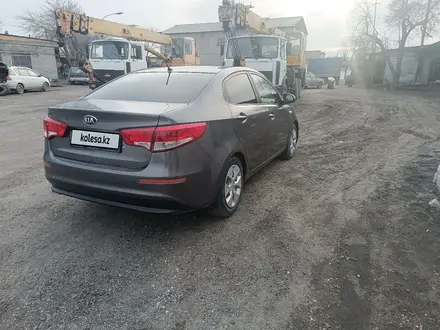 Kia Rio 2015 года за 4 000 000 тг. в Семей – фото 4