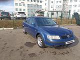 Volkswagen Passat 1998 года за 1 250 000 тг. в Аксай – фото 2