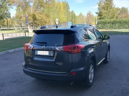 Toyota RAV4 2015 года за 12 000 000 тг. в Астана – фото 11