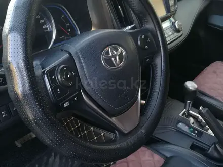 Toyota RAV4 2015 года за 12 000 000 тг. в Астана – фото 23