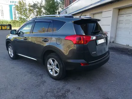 Toyota RAV4 2015 года за 12 000 000 тг. в Астана – фото 33