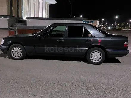 Mercedes-Benz E 200 1995 года за 2 100 000 тг. в Талдыкорган – фото 3
