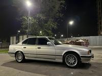 BMW 525 1990 года за 2 300 000 тг. в Алматы