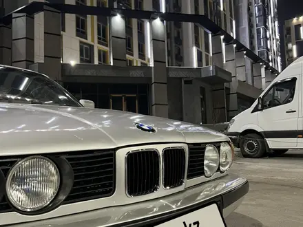 BMW 525 1990 года за 1 950 000 тг. в Алматы