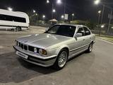 BMW 525 1990 года за 2 300 000 тг. в Алматы