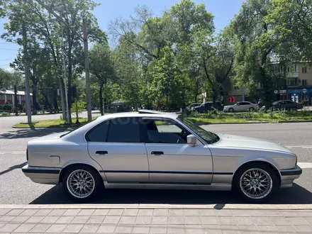 BMW 525 1990 года за 1 950 000 тг. в Алматы – фото 10