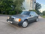 Mercedes-Benz E 250 1992 года за 1 500 000 тг. в Караганда