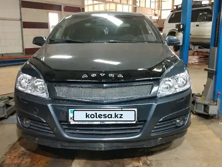 Opel Astra 2008 года за 2 500 000 тг. в Актобе