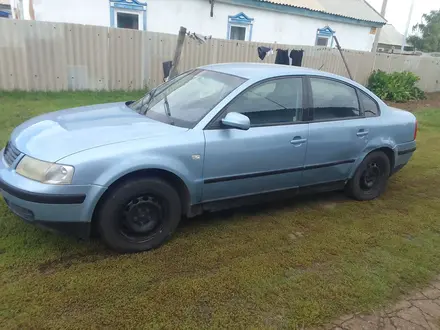 Volkswagen Passat 1997 года за 1 400 000 тг. в Павлодар – фото 2