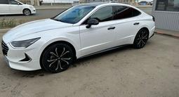 Hyundai Sonata 2022 года за 17 000 000 тг. в Атырау – фото 3