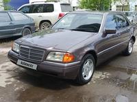 Mercedes-Benz C 180 1995 года за 1 980 000 тг. в Астана